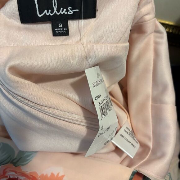 Lulus Garden Meandering Blush Feminine Floral Print Maxi Dress Size Small NEW - Picture 3 of 15
